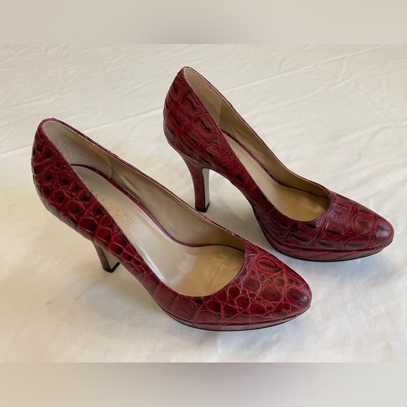 Talbots burgundy faux snakeskin 4 inch platform heels size 6 - Picture 5 of 9